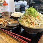 とんこつラーメン 一兆 - 