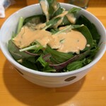 晴れときどき・・・ - 水菜と大きな葉のサラダ。冷しゃぶと一緒に食べても美味しい