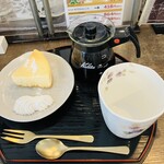 加藤珈琲店  - カップ オブ エクセレンスとチーズケーキ