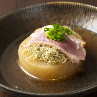 Double soup with duck and Kyoto style soup! "Duck Oden" that can be enjoyed all year round