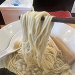 煮干らーめん 川むら - パツン！として麺は旨すぎてあっという間に無くなる…！