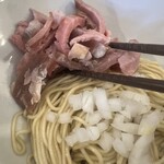 煮干らーめん 川むら - チャーシュー乗せ過ぎ。