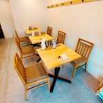 らぁ麺 秀登 - テーブル席