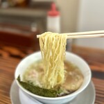 中華そば ちゃんぽん 天竺 - ちぢれ麺！