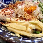 鶏そば 新里 - ＋メンマ（¥150）
            ＋味玉（¥100）