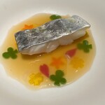 ラ カンロ - 蒸した太刀魚　トマトのスープ ホウレンソウ
