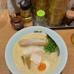 麺 ヒキュウ - 