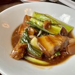香港海鮮飲茶樓 - 豚角煮と青梗菜