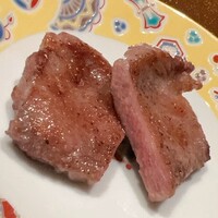 恵比寿 うしみつ - タン塩はこれくらいの厚さがちょうど良い