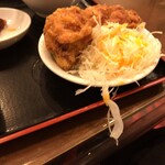 台湾料理 久香亭 - ワイルドさ満点の唐揚げとキャベツw