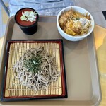 さつき食堂 - ざるそば並¥470 ミニ海老フライ丼¥390