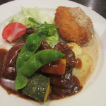 亜瑠馬 - ビーフのソテー 赤ワイン風味＆海老のミンチカツレツ