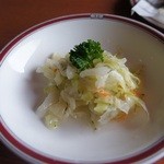 レストラン キエフ - カプスタサラダ
      
      キャベツの酢漬けサラダ
      