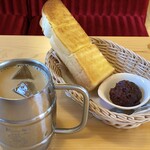 Komeda Kohiten - たっぷりアイスカフェオレ＋小倉トーストモーニング