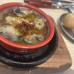 ビーフキッチンスタンド - 牡蠣のアヒージョ