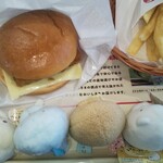 モスバーガー - フィッシュバーガー、ポテト。