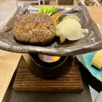 Shabushabu Suteki Katsura - 焼いてあるのが出てきますが、しっかり焼きたい派はしばらくここで待ちます。