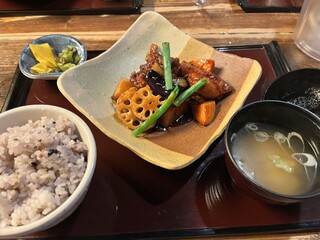 Kokkonosuke - 鶏と野菜の黒酢あん
