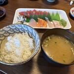 パヤオ直売店 - 刺身定食？？？