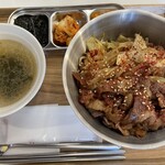 Tejun Shokudou - 辛カルビ丼。