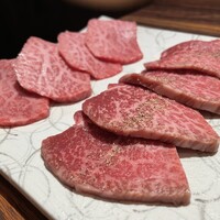 焼肉一頭両騨 町田本店 - 