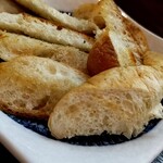 青空カリー - 海老チリに合わせるパン