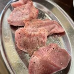 大衆ホルモン肉力屋 大井町東口店 - 