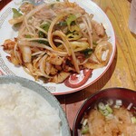 Doramu Suko Shokudou - 肉野菜炒め定食800円