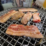 大衆ホルモン肉力屋 大井町東口店 - 