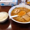 こんとき - ランチメニューの半ライスと釜石ラーメン(ネギ抜き)＋麺大盛100円