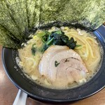 横浜家系ラーメン 旭家  - 