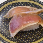 はま寿司 - 直火焼きまぐろ(大葉にんにく風味)