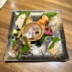 刺身と焼魚 北海道鮮魚店 - 魚屋さんの鮮魚盛り合わせ