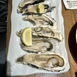 刺身と焼魚 北海道鮮魚店 - 厚岸産生牡蠣