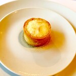 レストラン・モリエール - 玉ねぎとベーコンのタルト