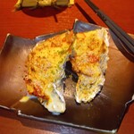 Zenseki Koshitsu Izakaya Shinobuya - 牡蠣の明太グラタン２個