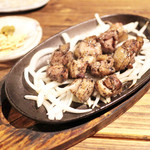 炭火やきとり 炎座 - 赤鶏もも焼き　(1200円)  '13 9月上旬