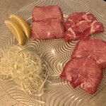 焼肉 うしの絵 - 黒タン3種