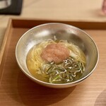 銀座 鼓門 - 3年もの素麺「白龍」
      じゅんさいと梅シャーベット添え