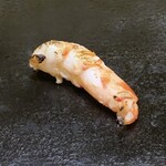 兄弟寿し - 先ほどの車えびの寿司の落とした部分。