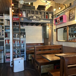 パントリー コヨーテ