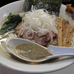 麺処 晴 - スープ