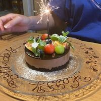 Osteria Falco - デザートは妻の誕生日を祝ってチョコレートムースのホールケーキを家族で楽しみました。
