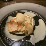 KAZAN - ★オーストラリア産鮑「翡翠の瞳」のロティ　ヴェルモットスープ
      小さめの鮑で柔らかく、まるでイカの噛みごたえ。柑橘系のソースでサッパリした味わい