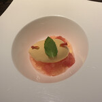 KAZAN - ★本日のデザート　コーヒー
      ピンクグレープフルーツとパプリカのシャーベットで甘過ぎない締め。飲み物はコーヒー、紅茶、エスプレッソから選べます