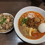 ヌードル＆スパイスカレー 今日の1番 - 