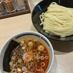 頑者 アンダーグラウンドラーメン - 辛つけめんライト　@980