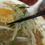 金龍ラーメン - 野菜リフト