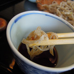 胡桃亭 - 各種薬味を使って汁に浸して啜る