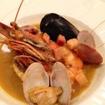 OGINO organic Restaurant - 白身魚、貝、エビ入りブイヤベース